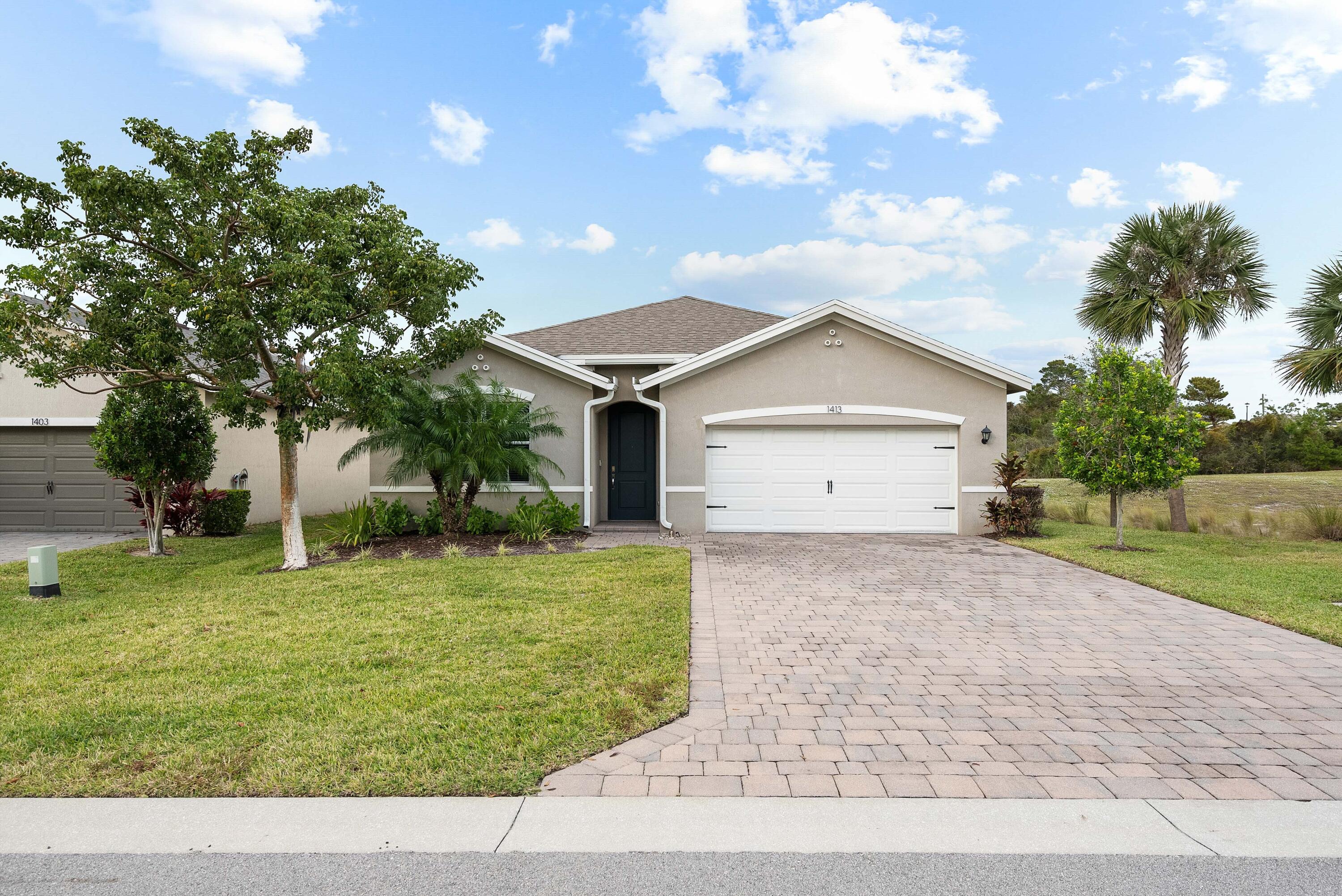 1413 NE White Pine Terrace