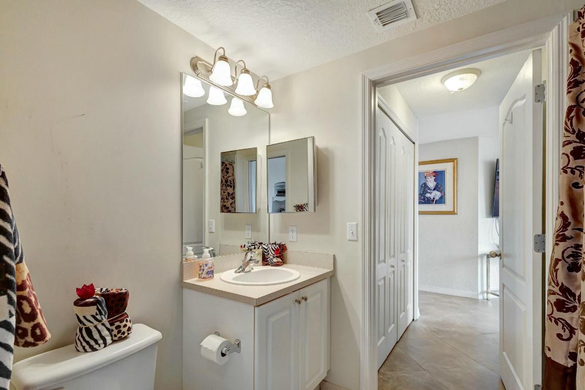 11023 Legacy 204 Lane 204