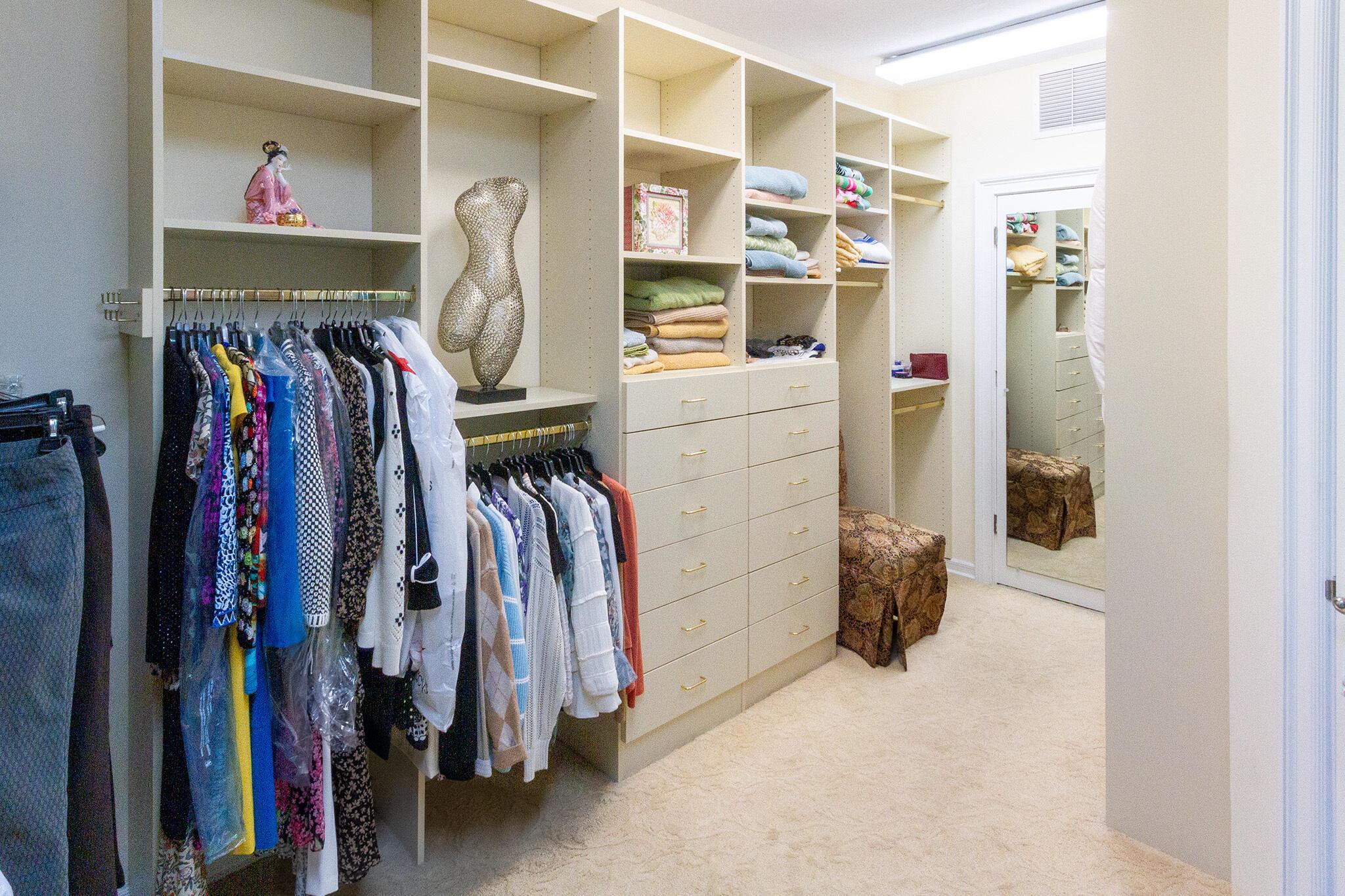 7383 Orangewood Lane 103