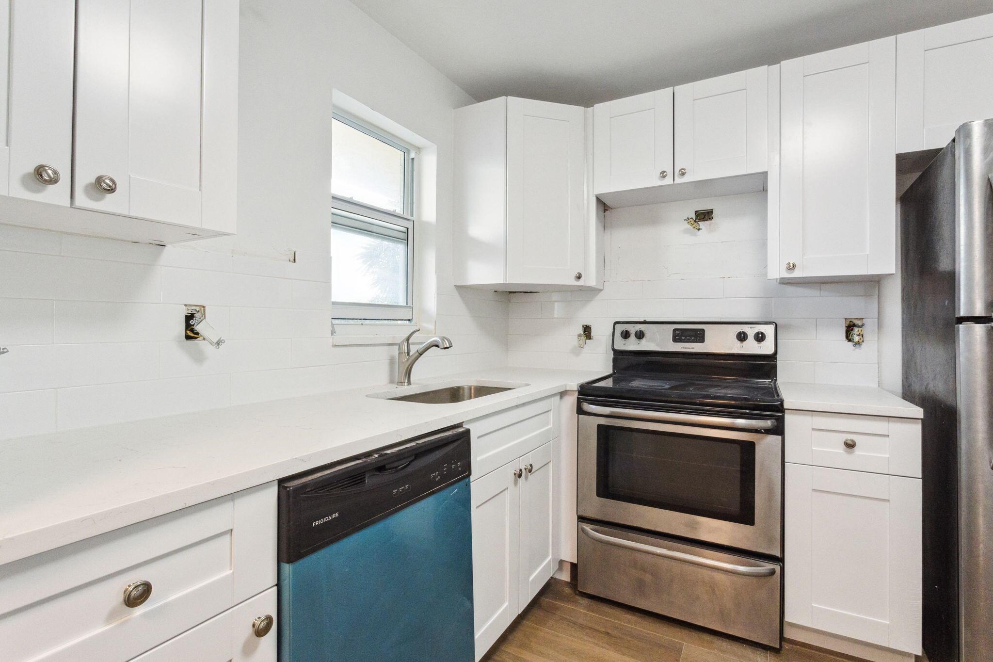 9355 SW 8th Street 308