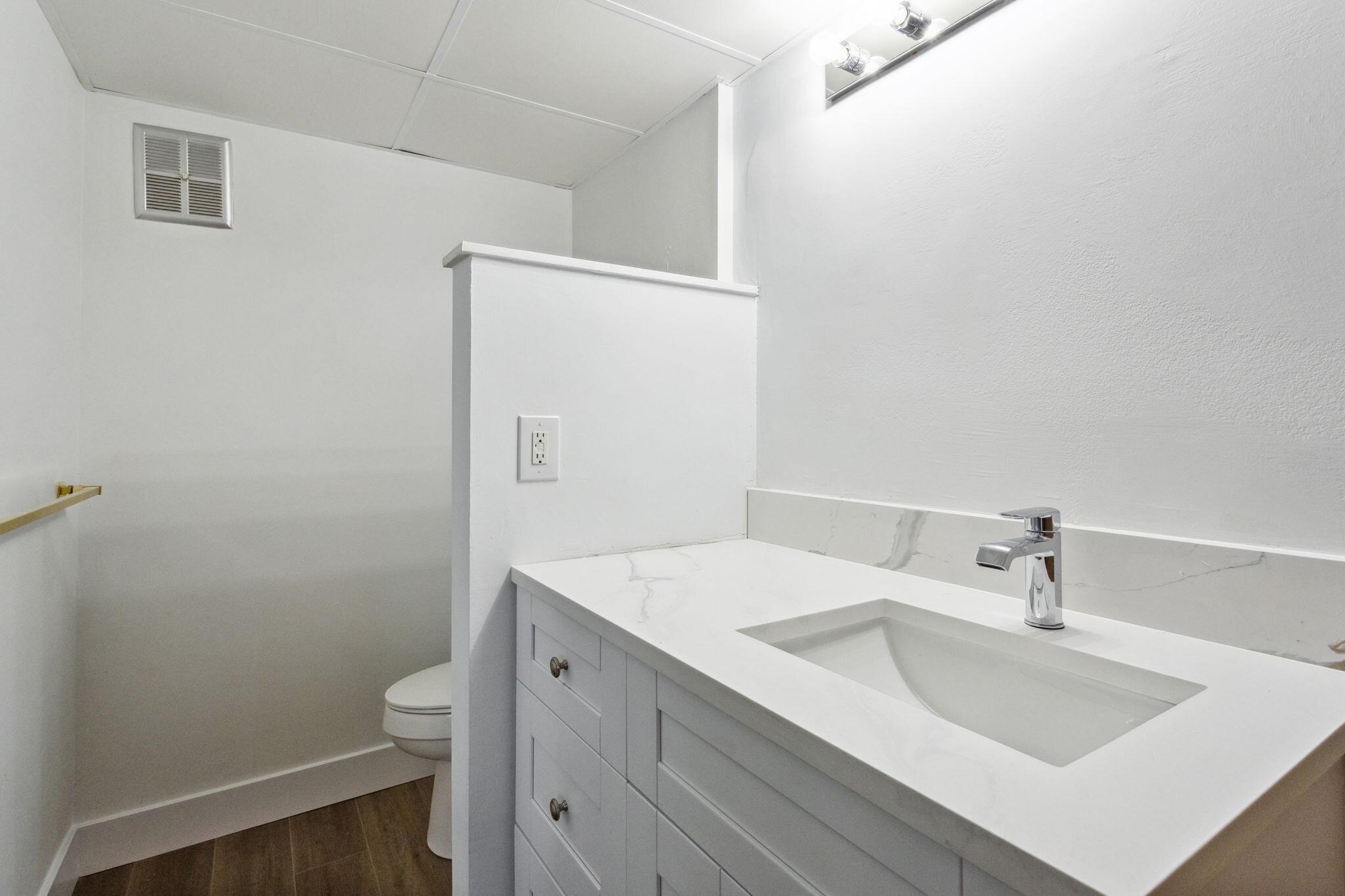 9355 SW 8th Street 308