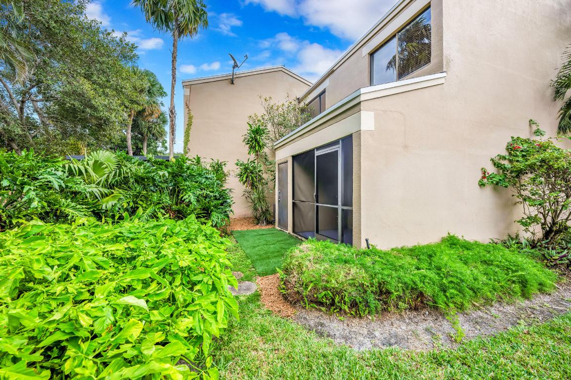 1169 NW 13th Street 1