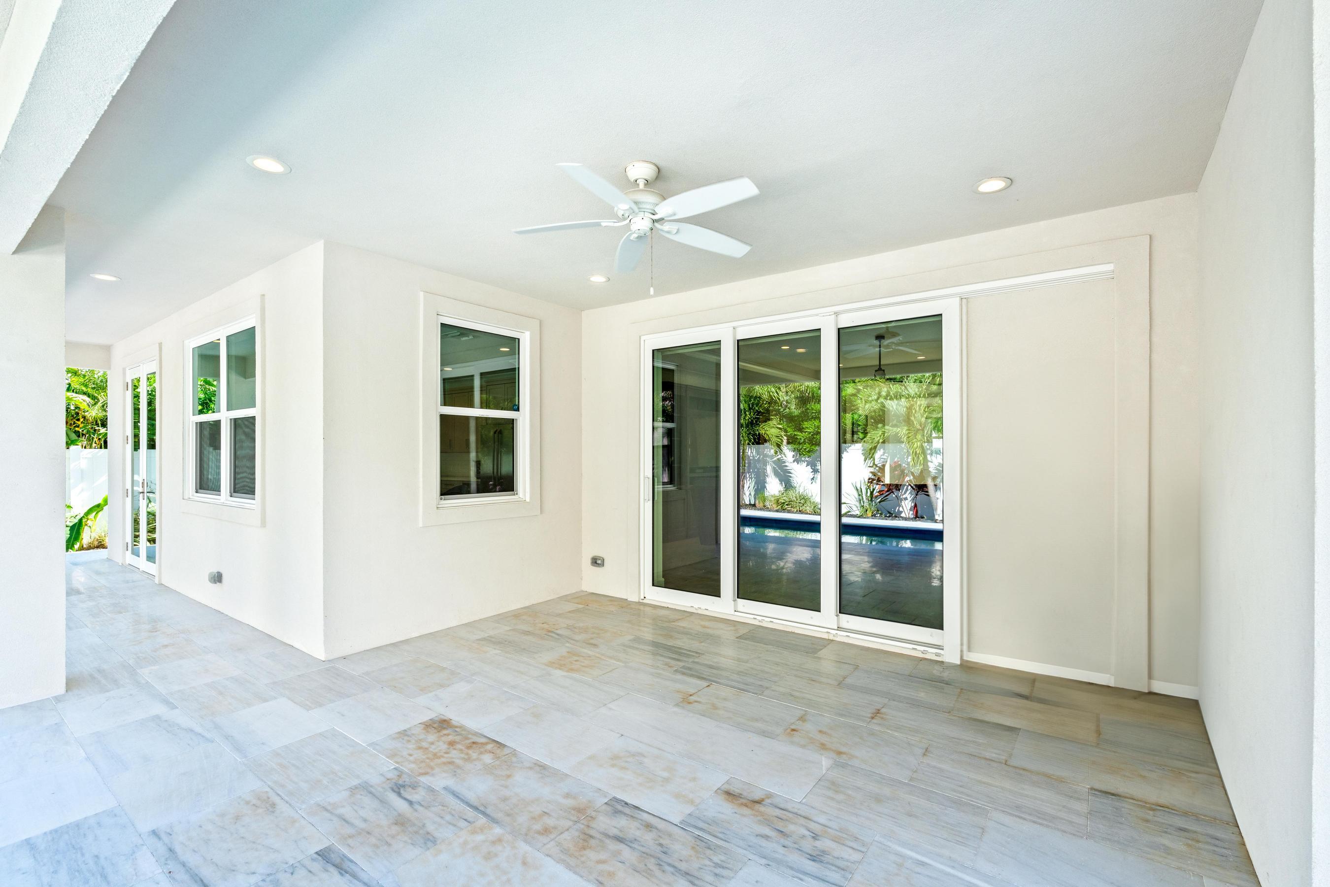 1270 Singer Drive