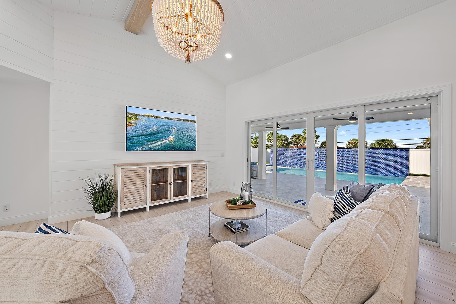491 Sunset Way