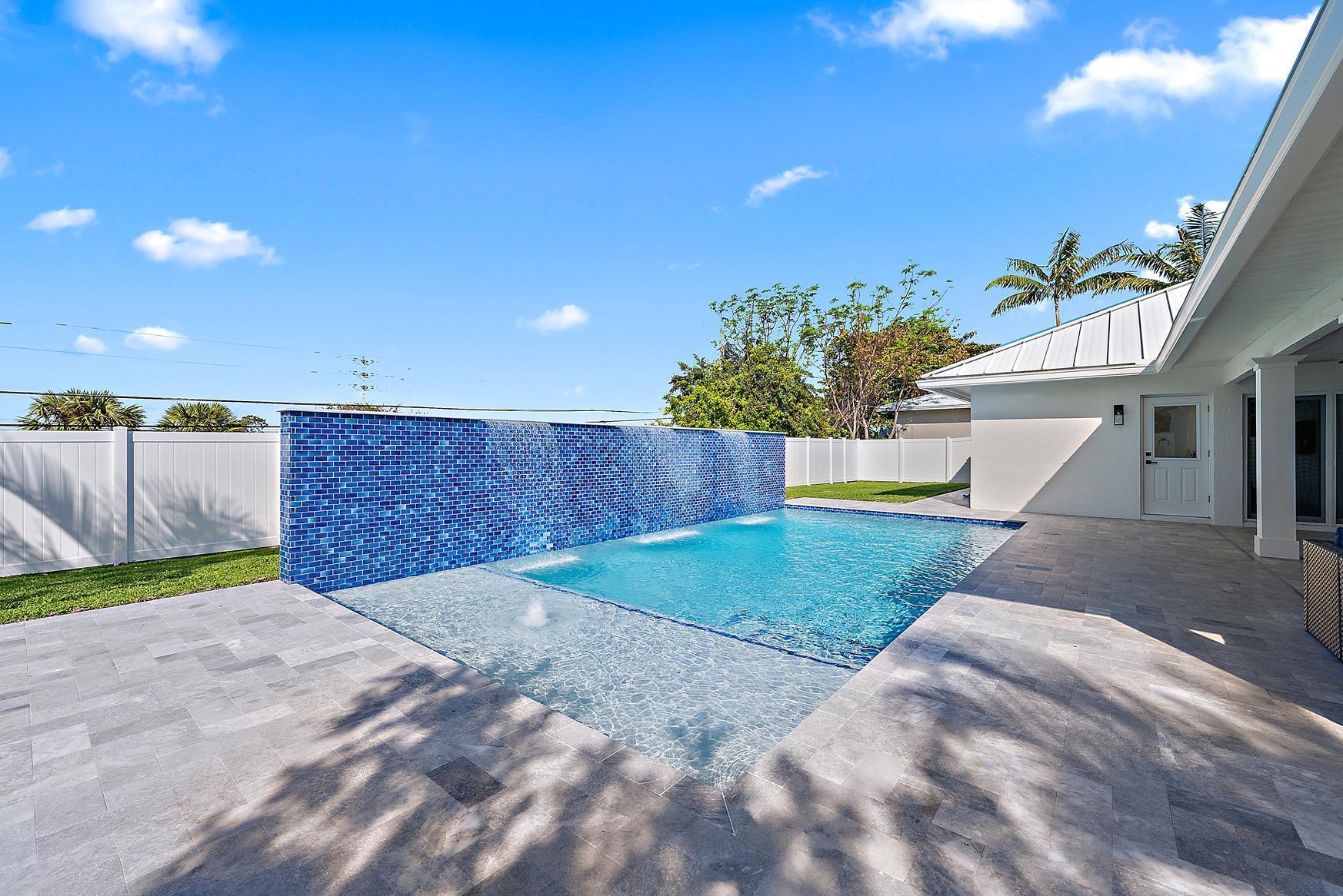 491 Sunset Way