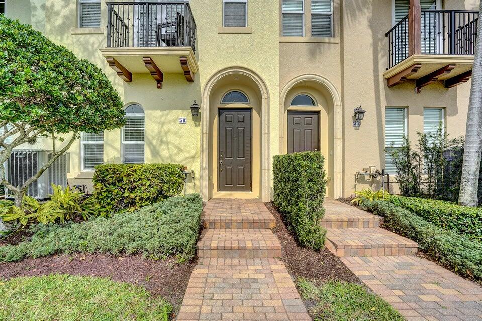 56 Via Floresta Drive 56