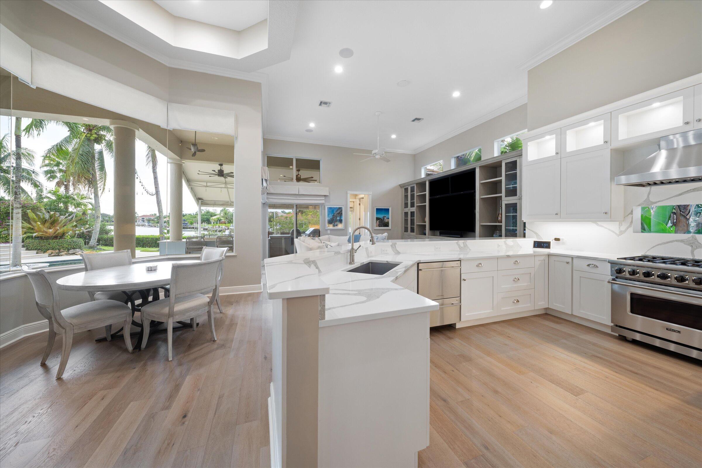 18808 SE Windward Island Lane