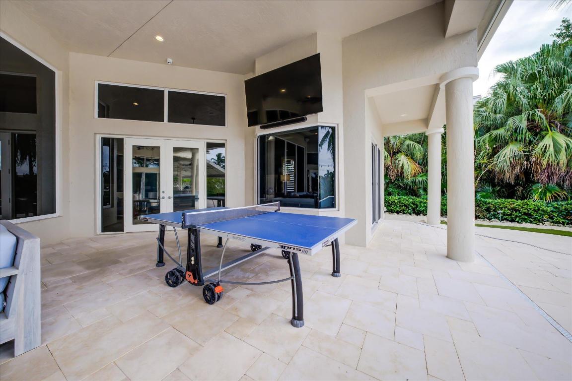 18808 SE Windward Island Lane