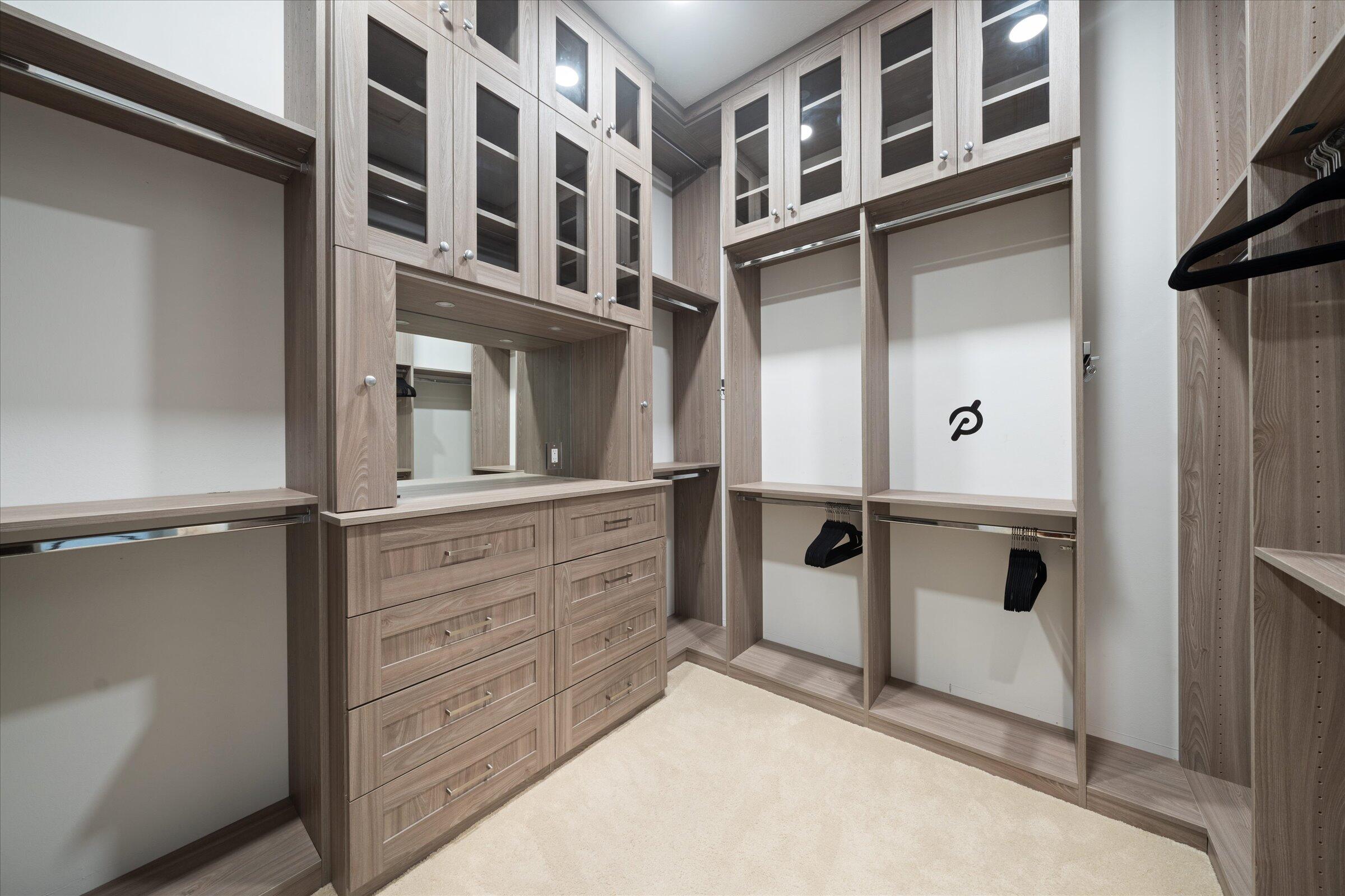 18808 SE Windward Island Lane