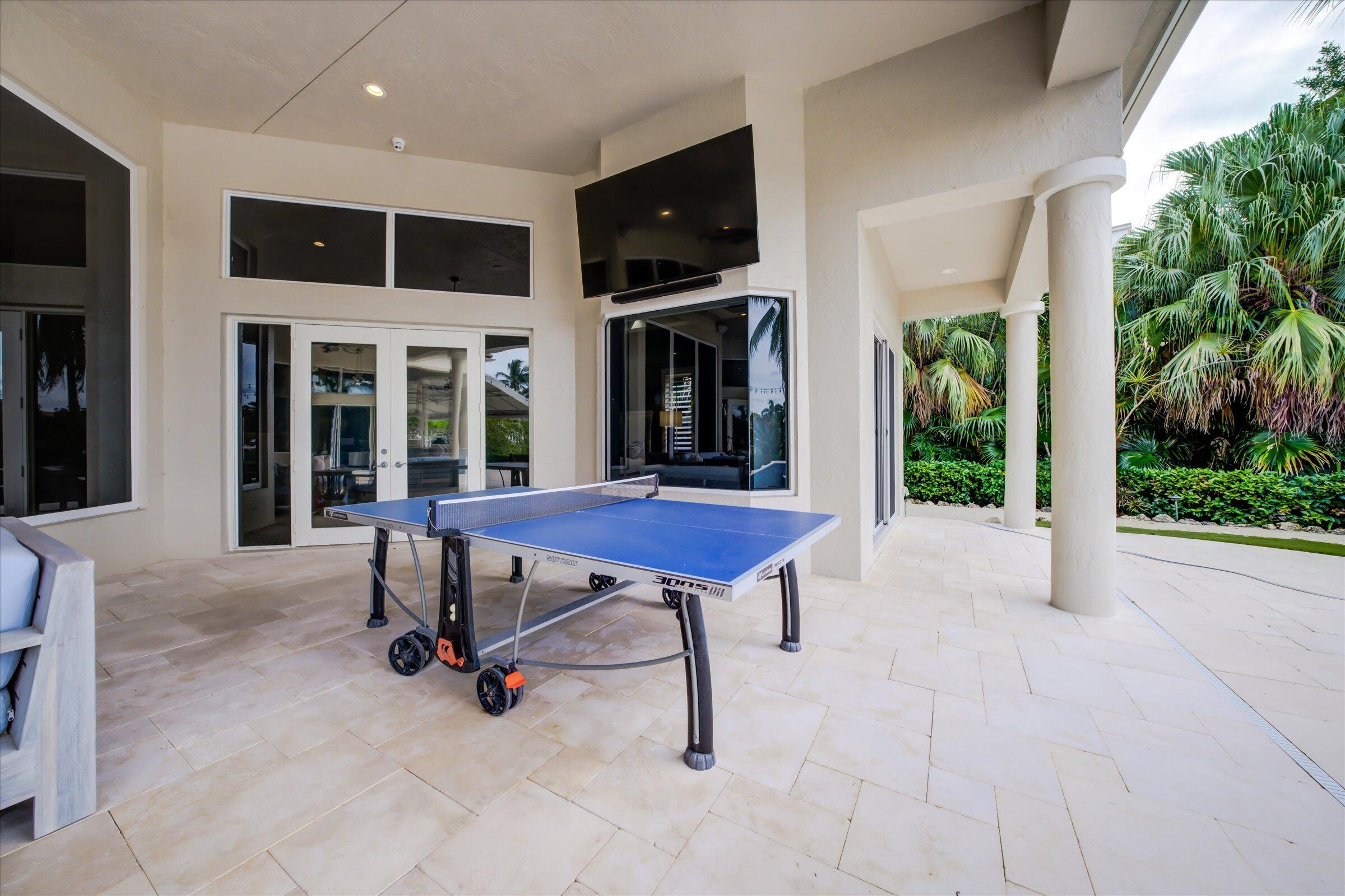 18808 SE Windward Island Lane