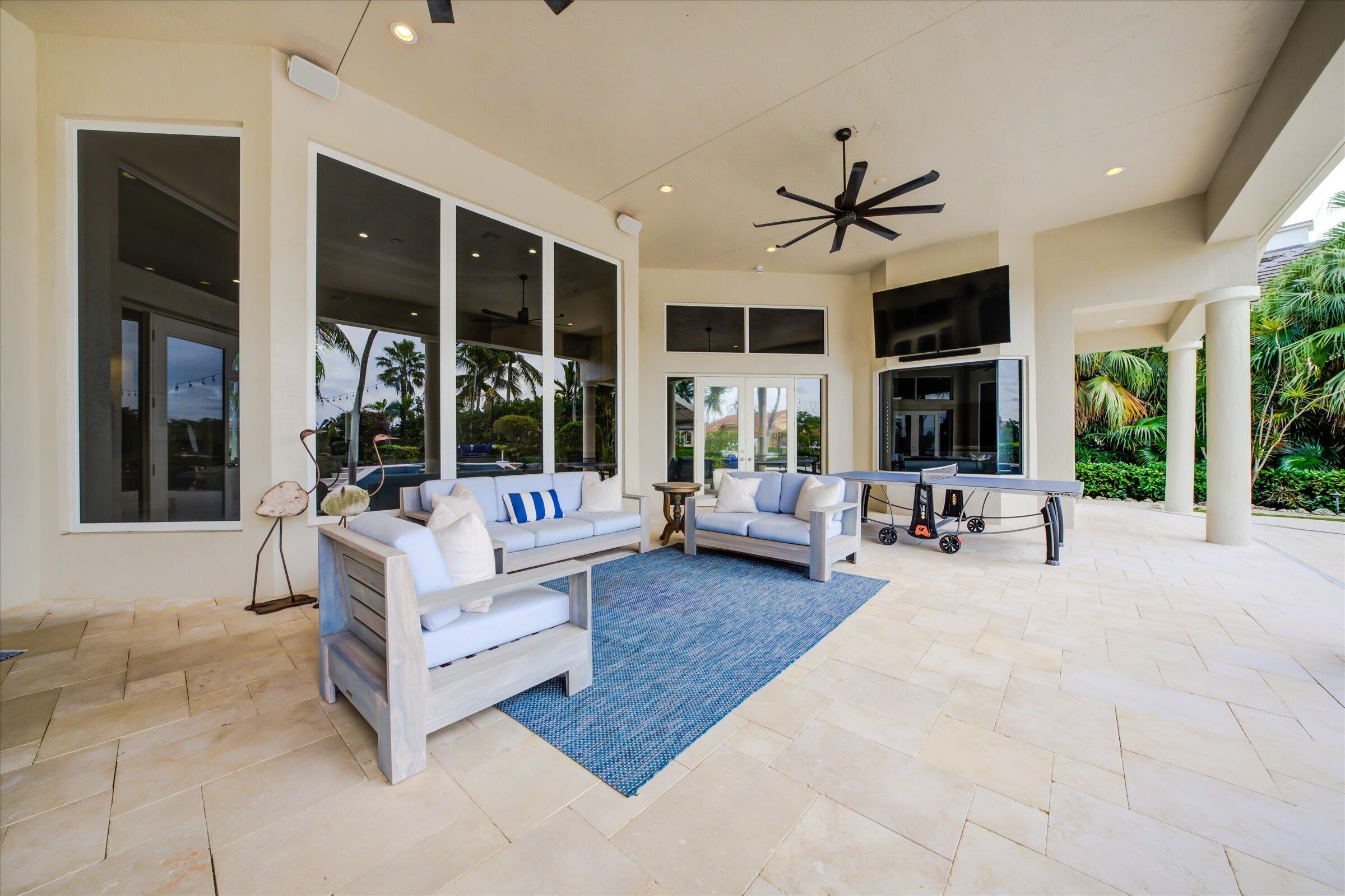 18808 SE Windward Island Lane