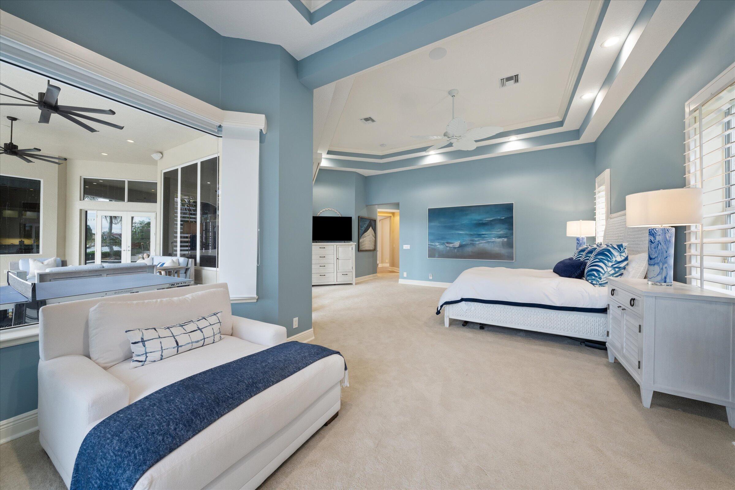 18808 SE Windward Island Lane