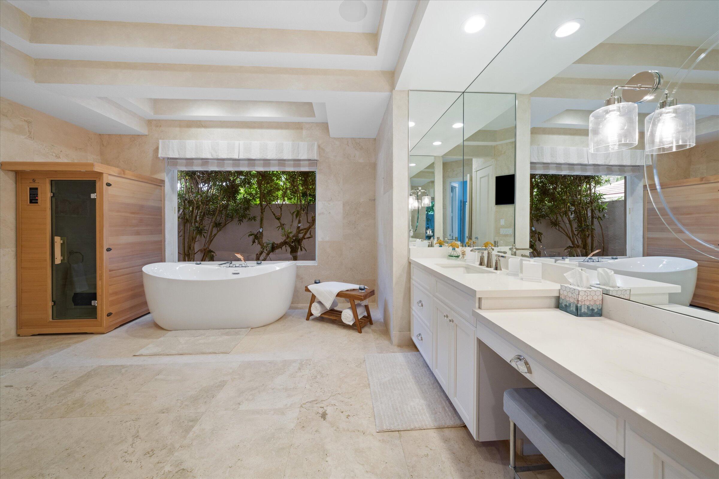 18808 SE Windward Island Lane