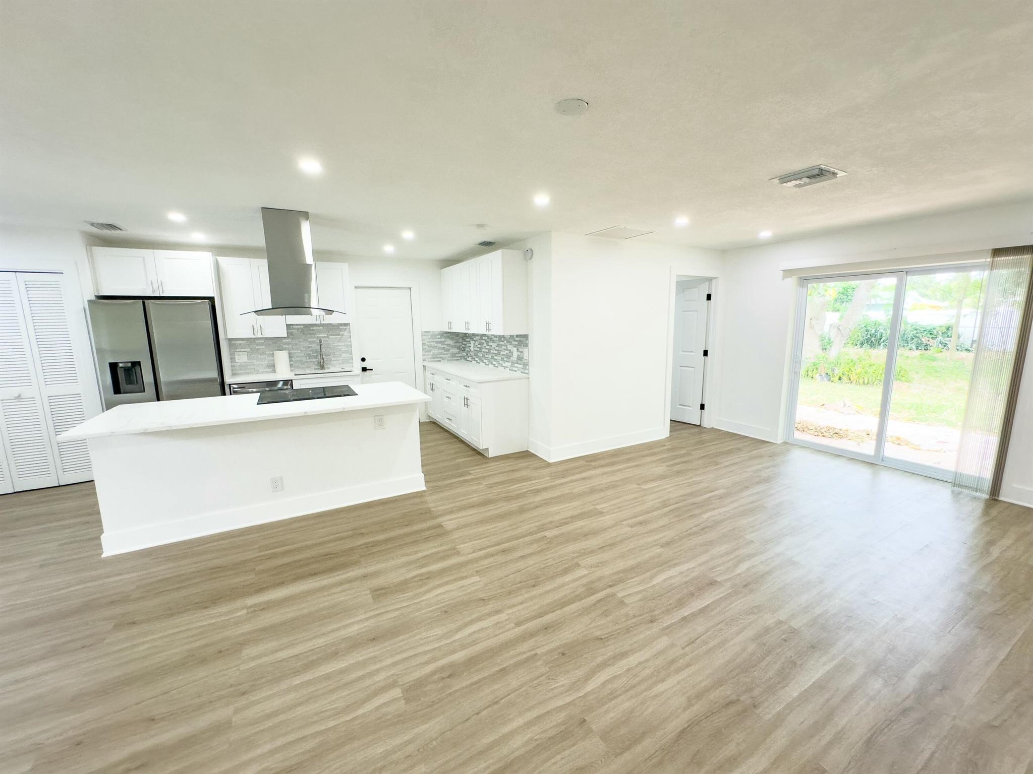 425 Greenbriar Drive