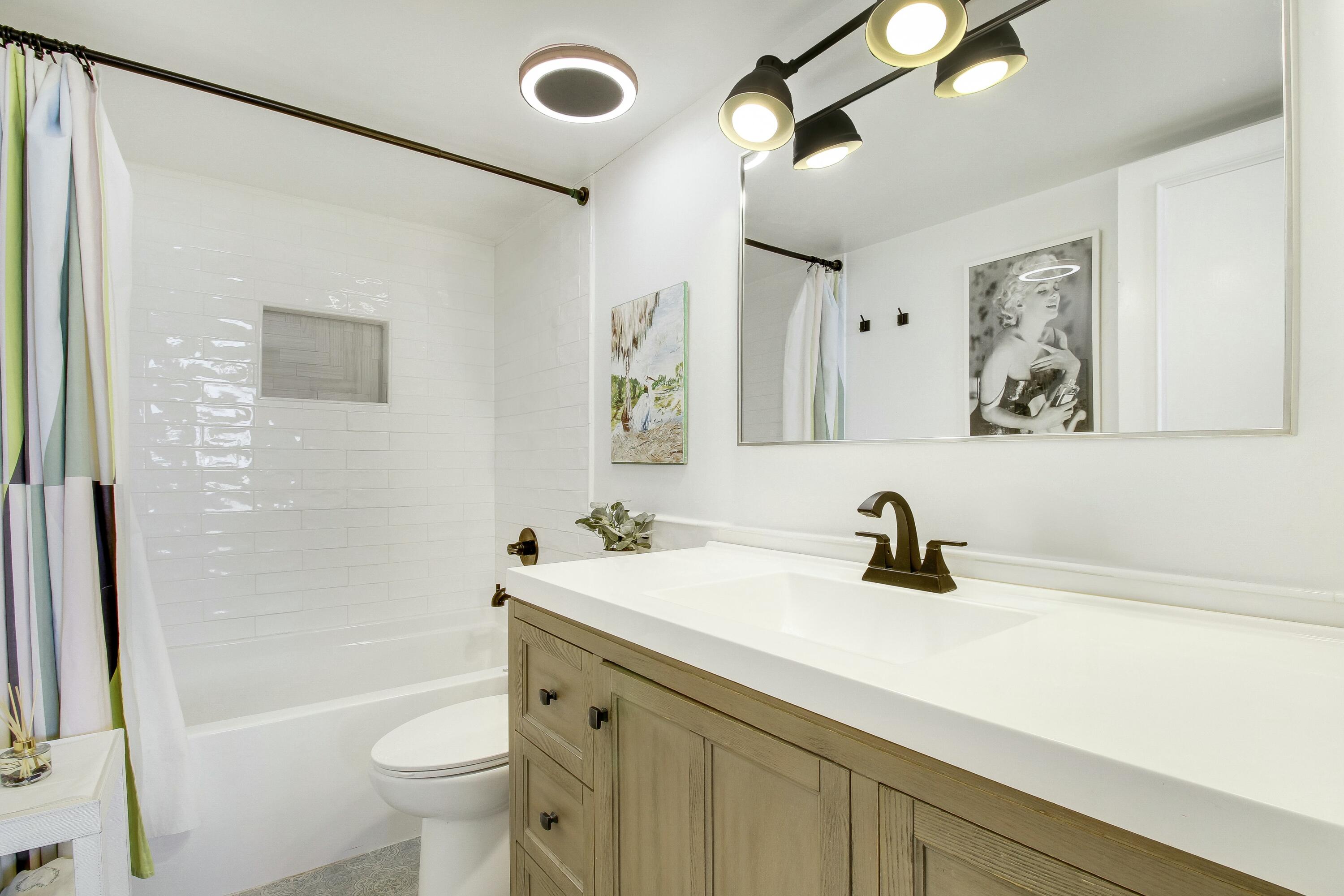 5600 N Flagler Drive Ph 107