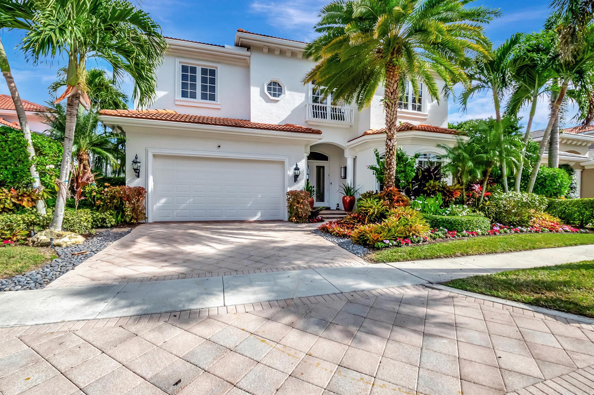 4162 NW Briarcliff Circle