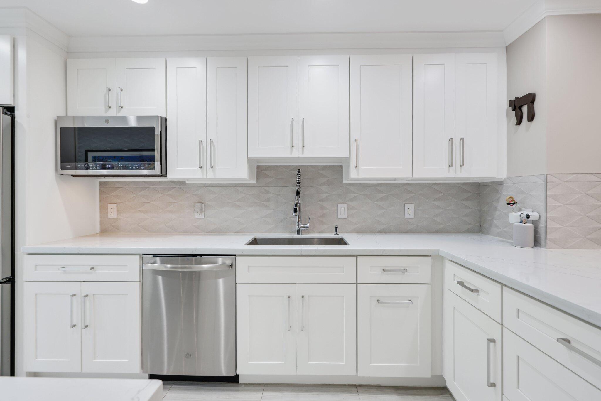 25 Southport Lane C