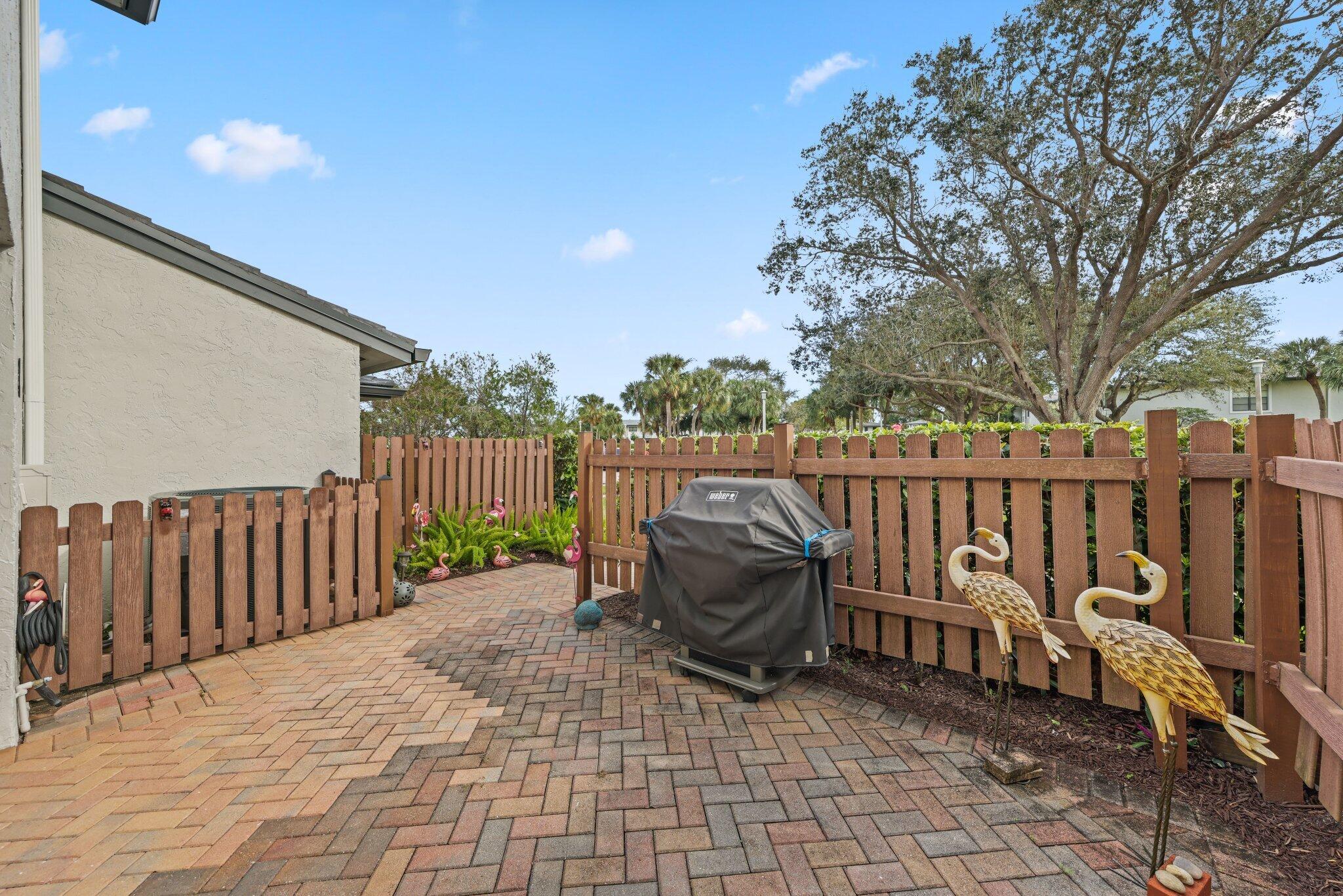 25 Southport Lane C