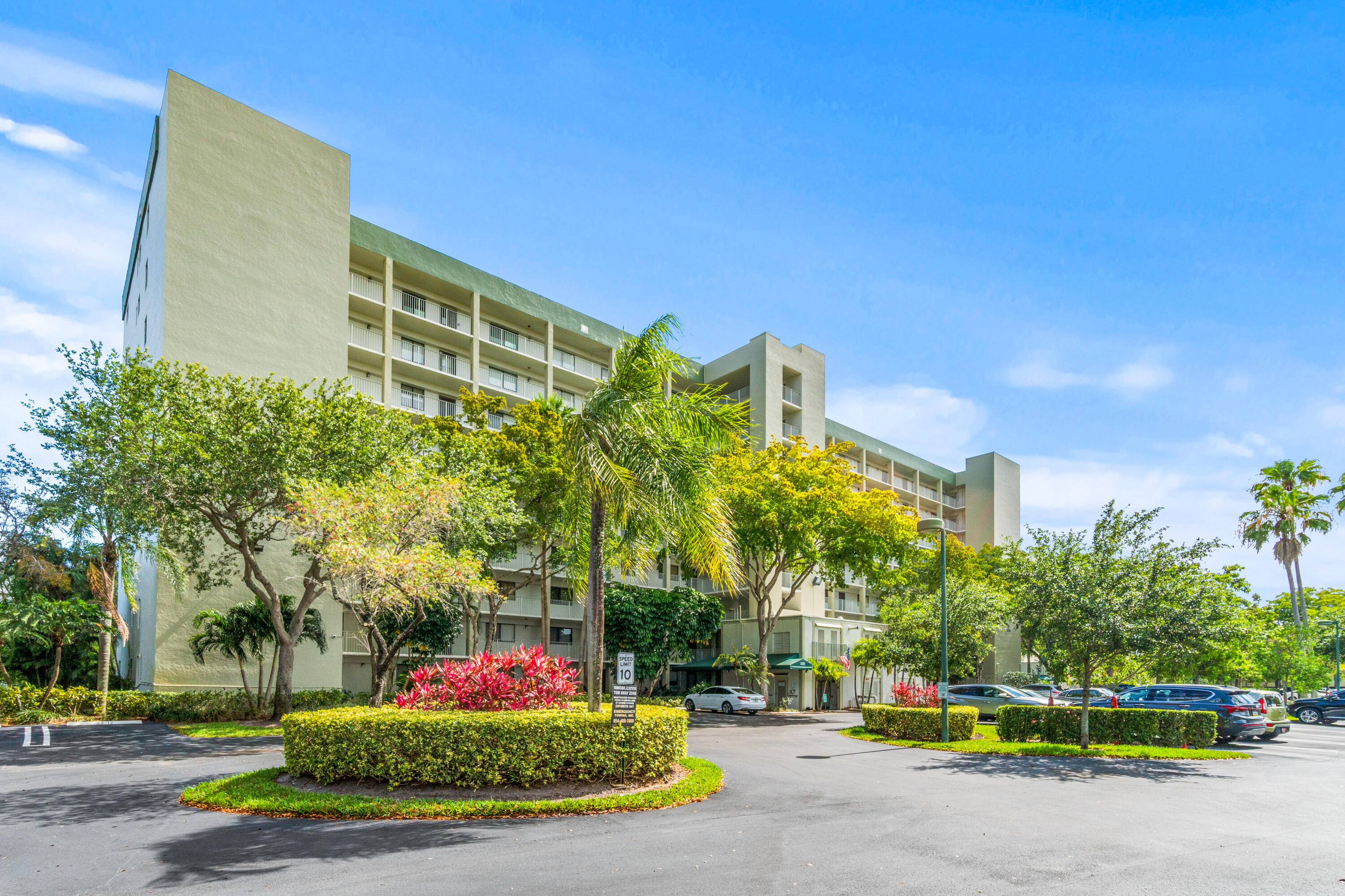 2238 N Cypress Bend Drive 108