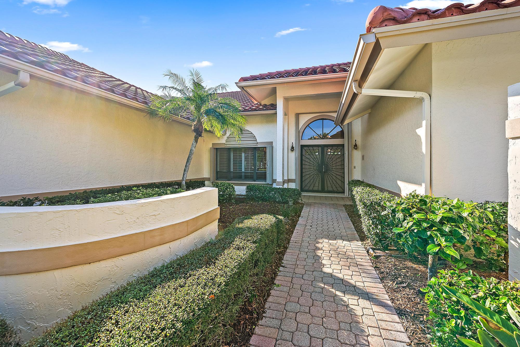1413 NW Lancewood Terrace
