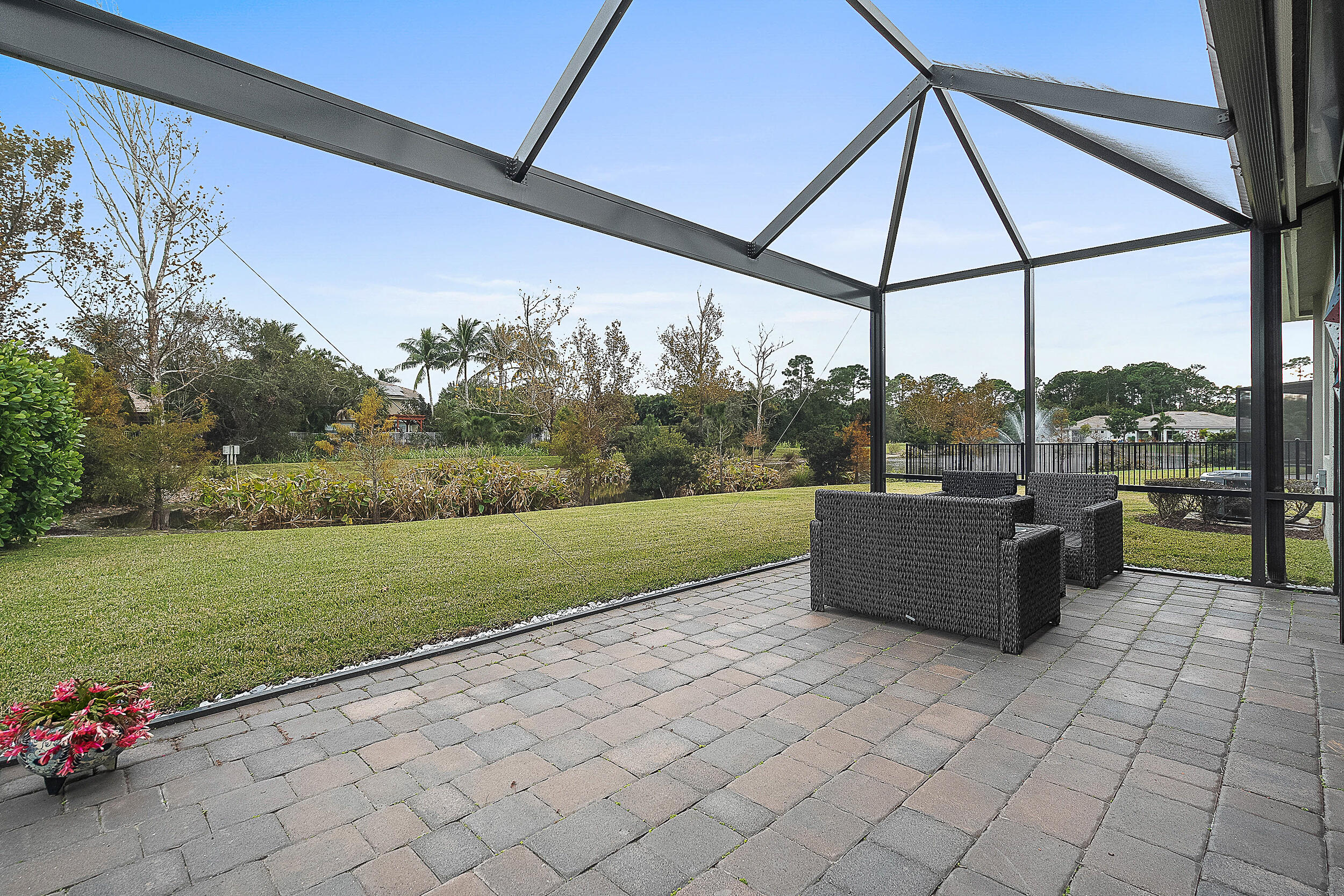 2284 SW Strawberry Terrace