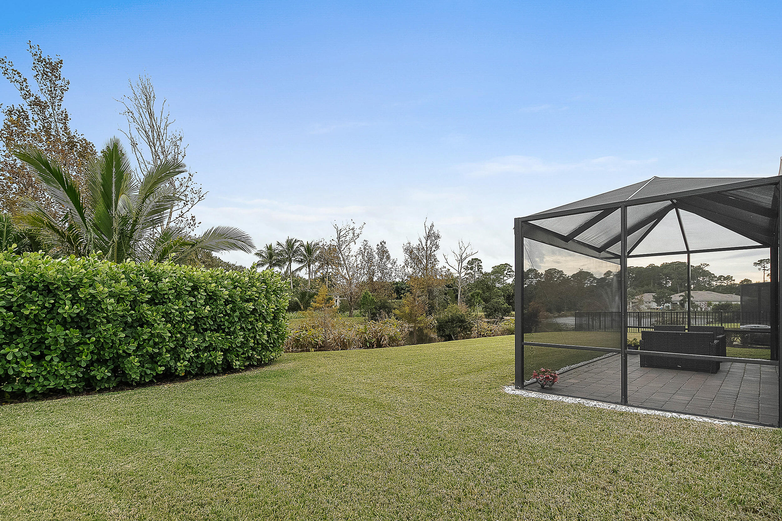 2284 SW Strawberry Terrace