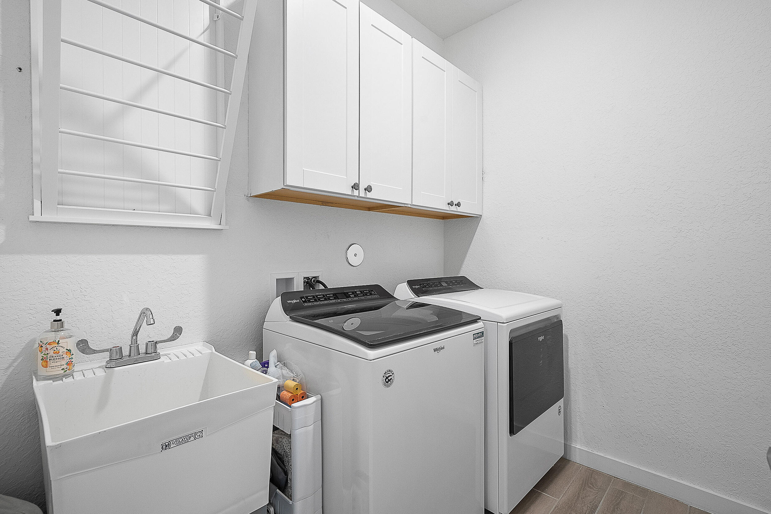 2284 SW Strawberry Terrace