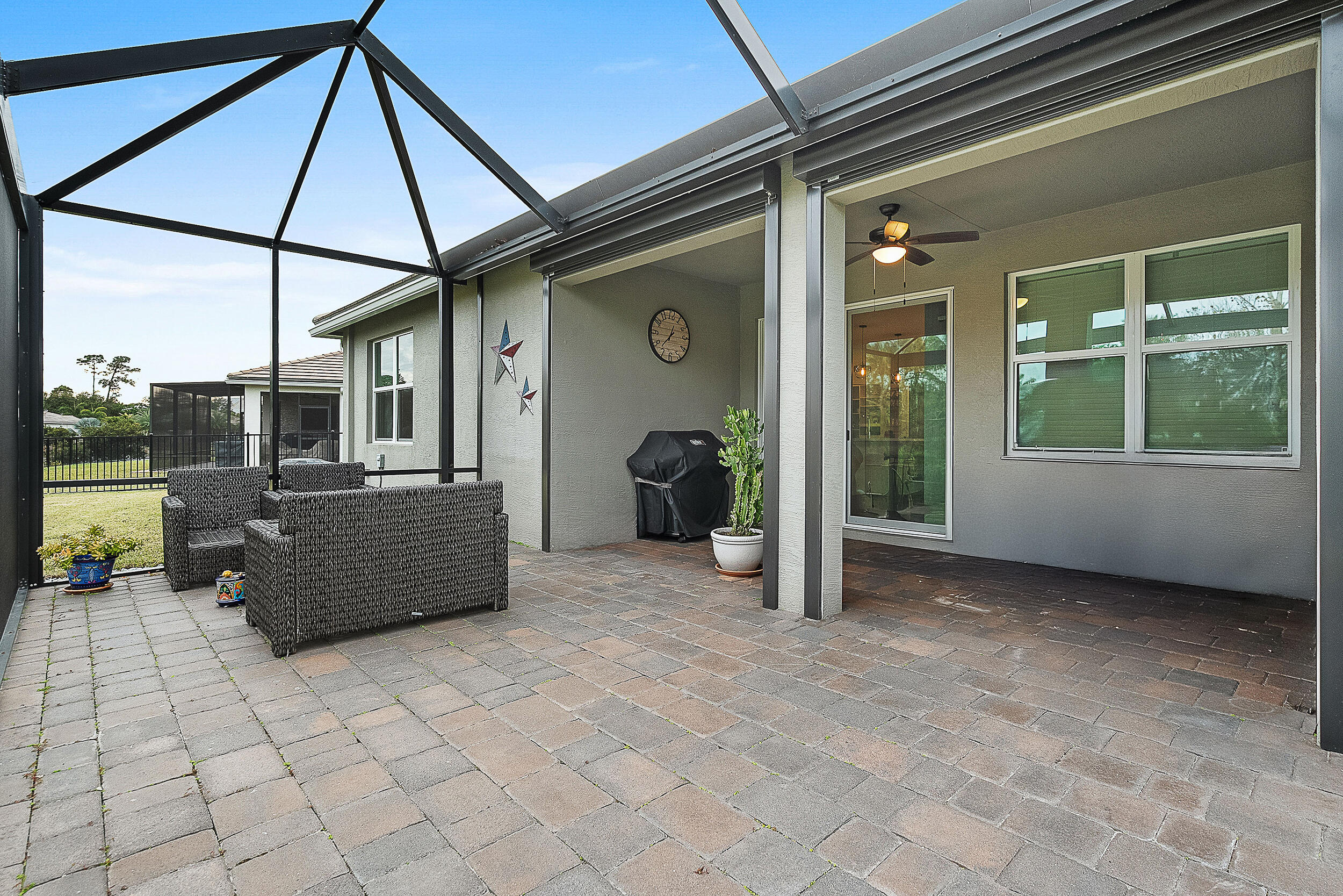 2284 SW Strawberry Terrace