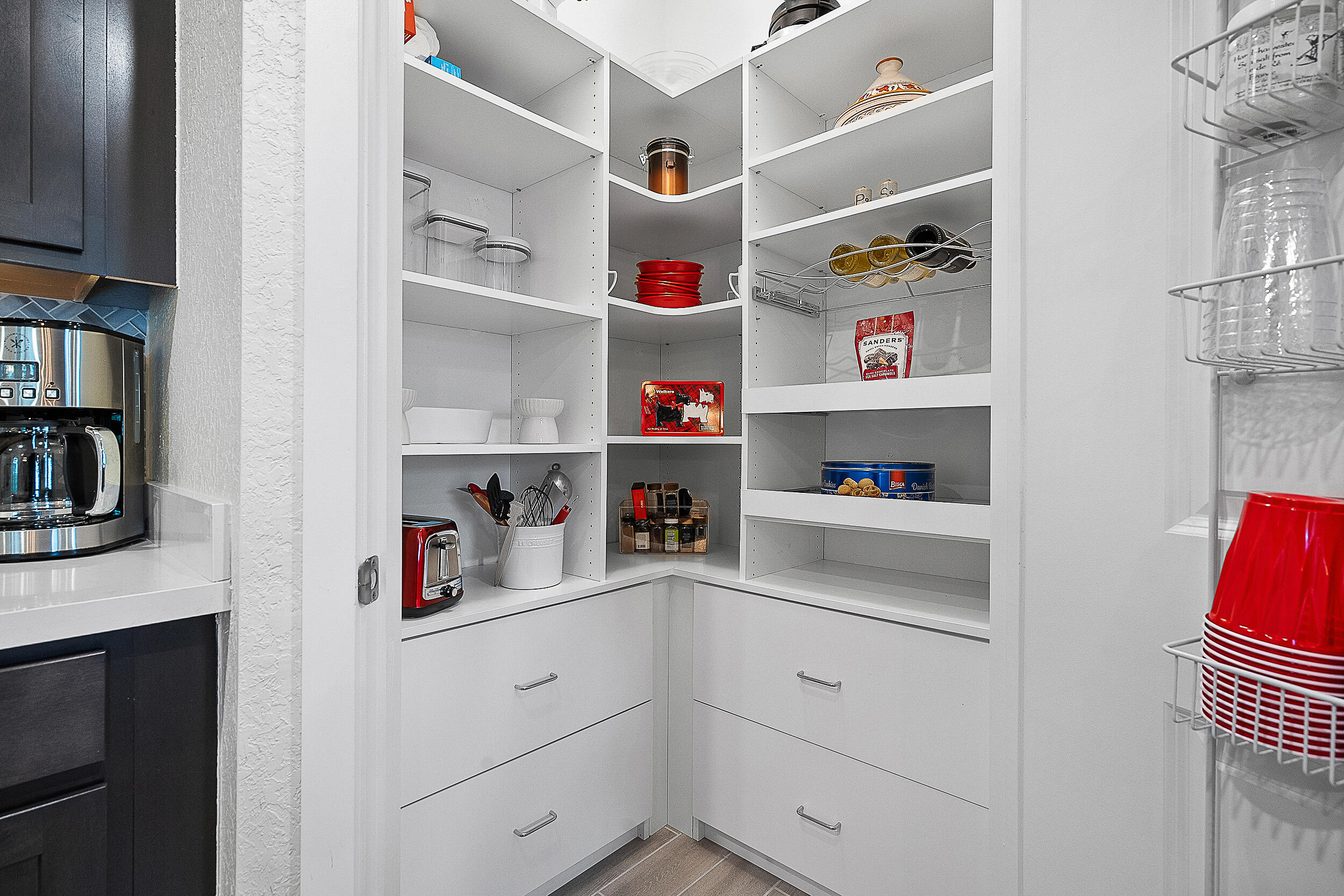 2284 SW Strawberry Terrace