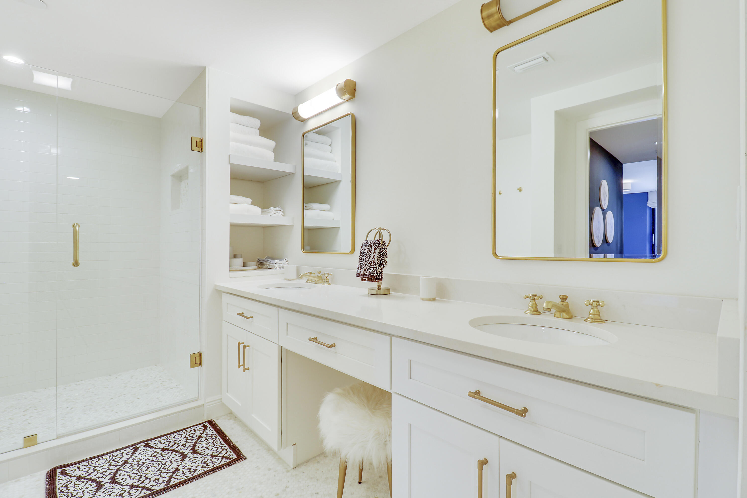 3322 Casseekey Island Road 301