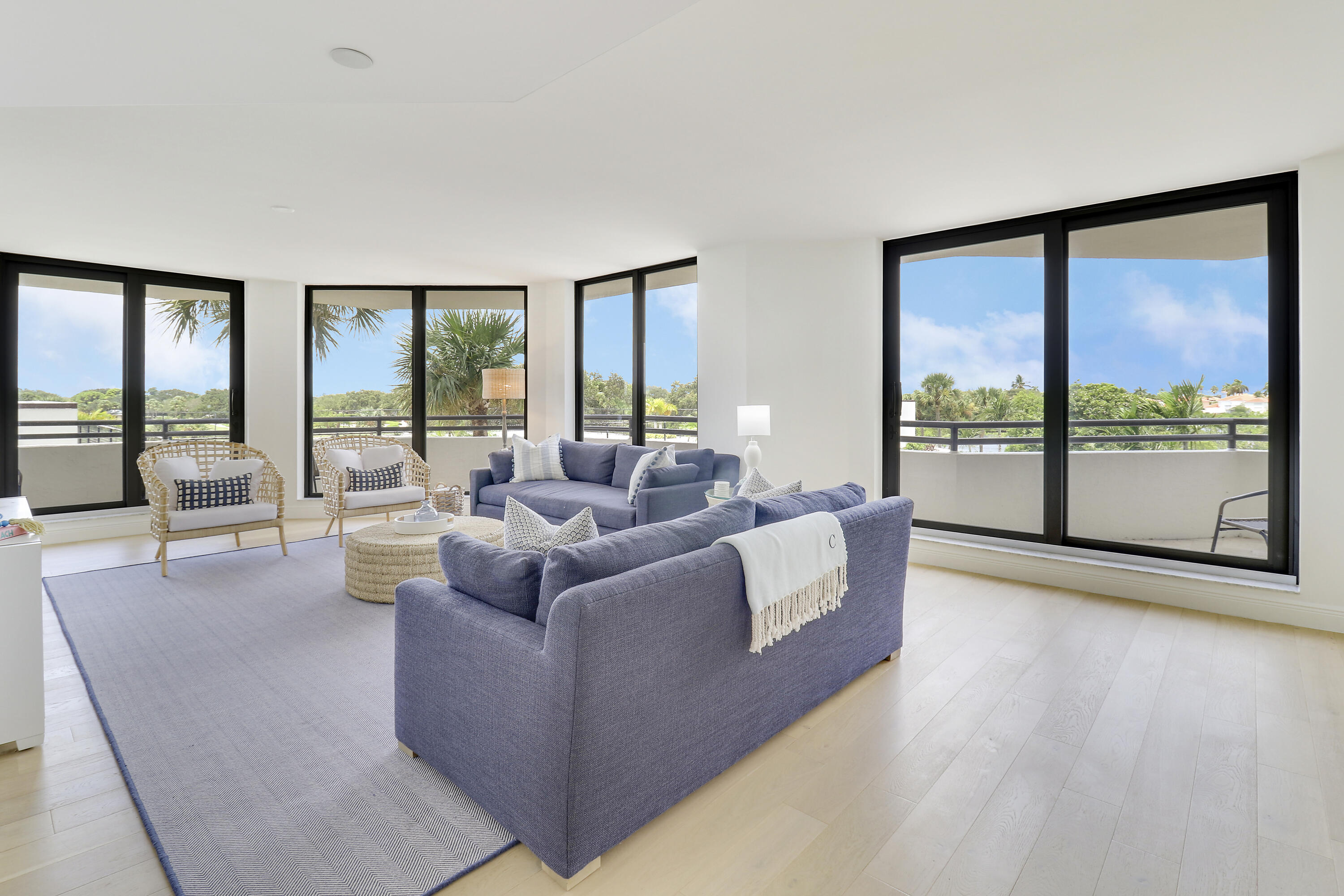 3322 Casseekey Island Road 301