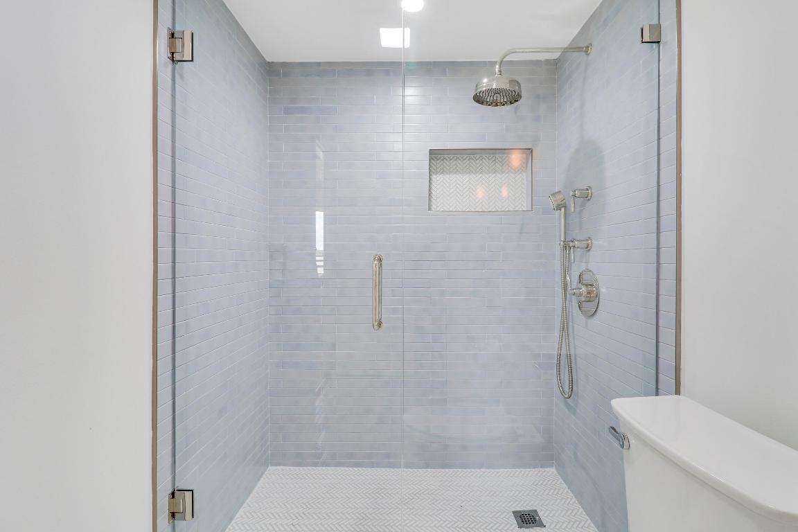 3322 Casseekey Island Road 301