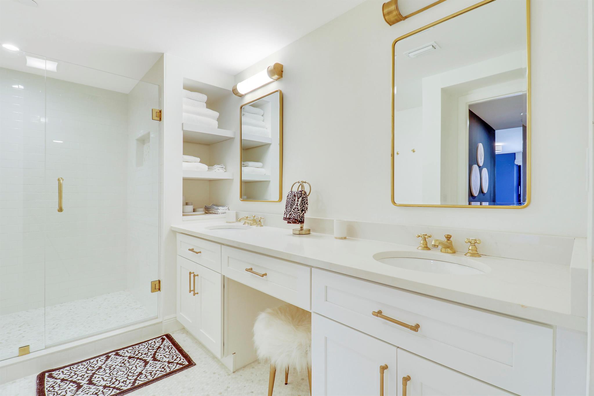 3322 Casseekey Island Road 301