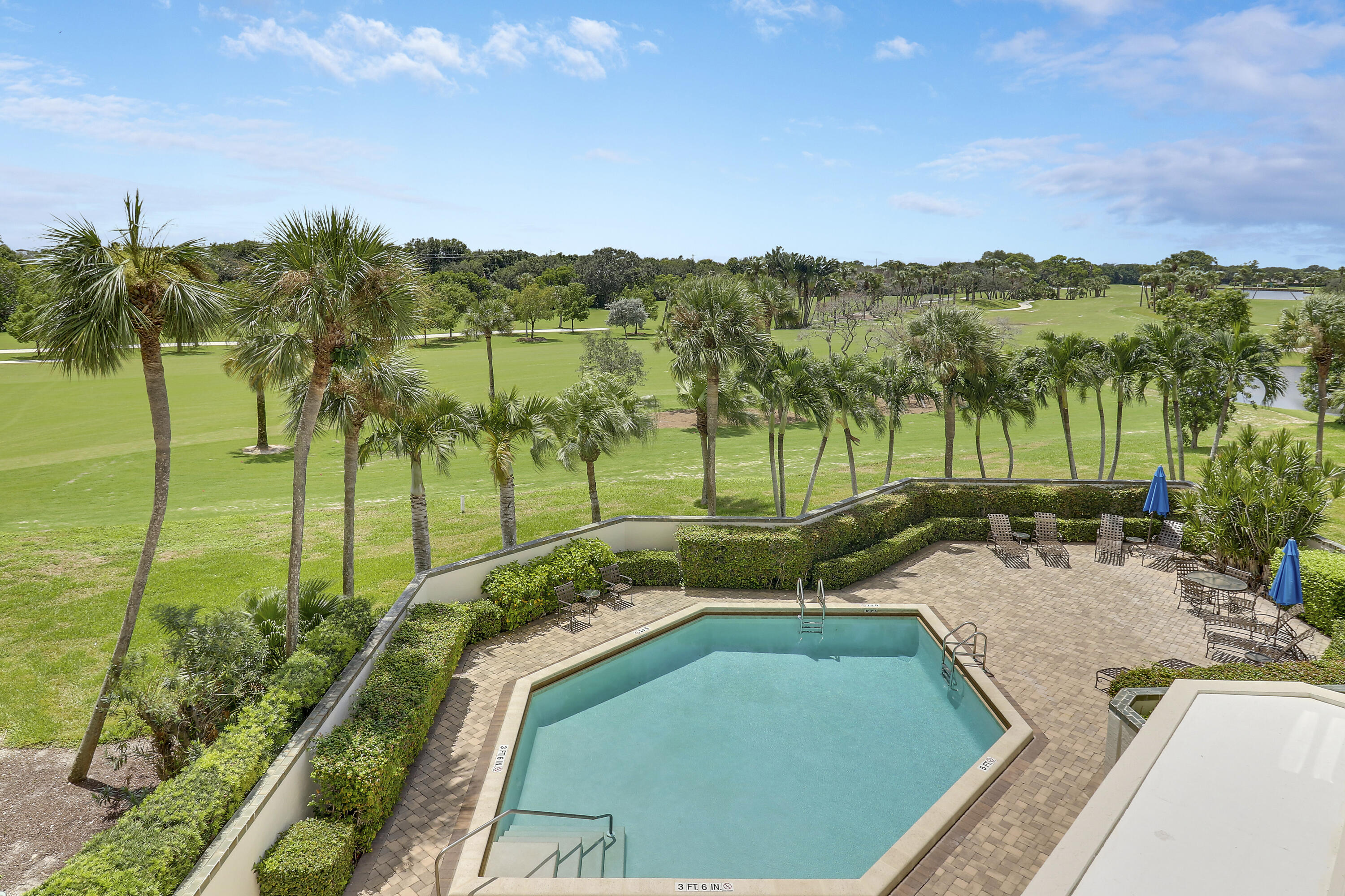 3322 Casseekey Island Road 301