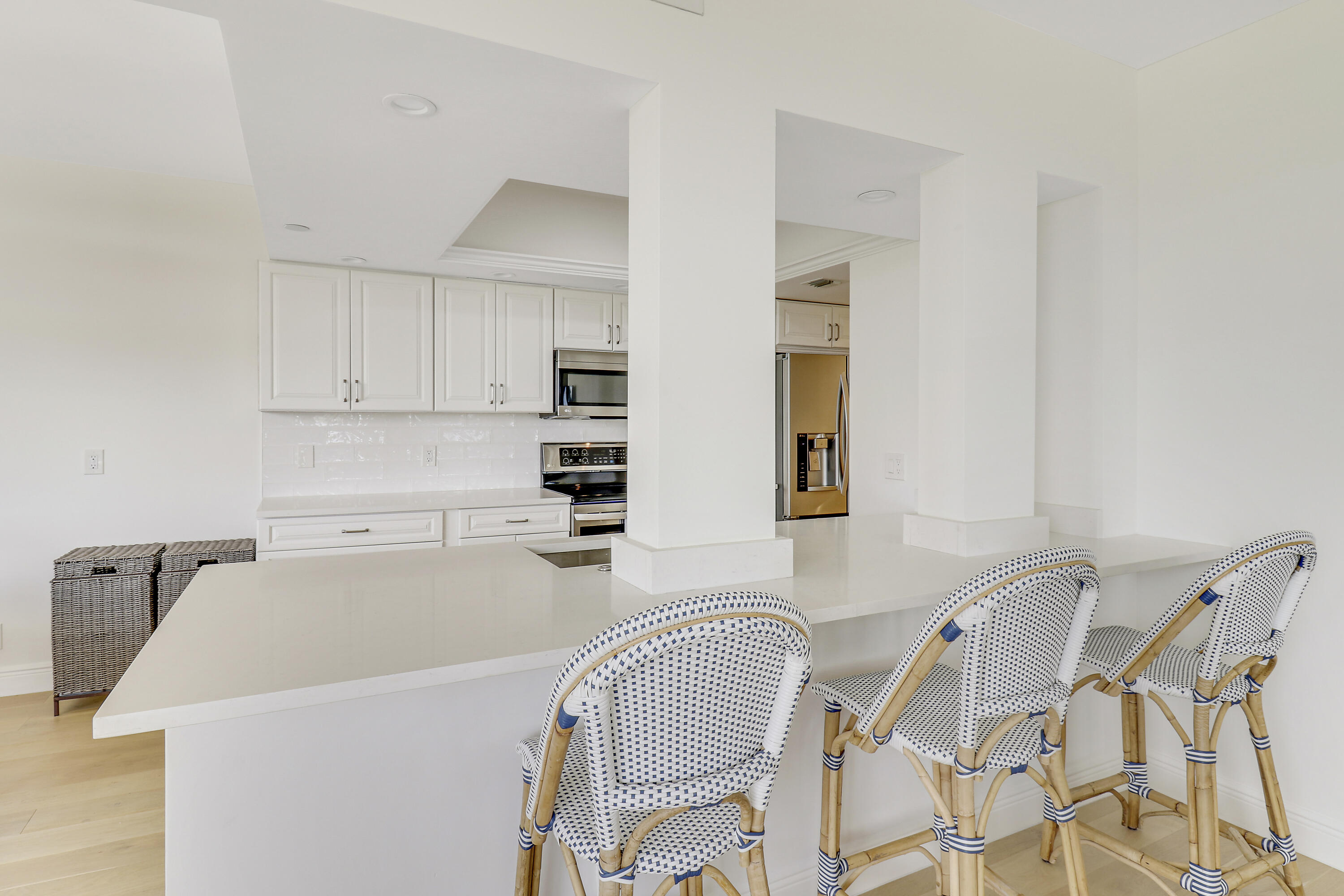 3322 Casseekey Island Road 301