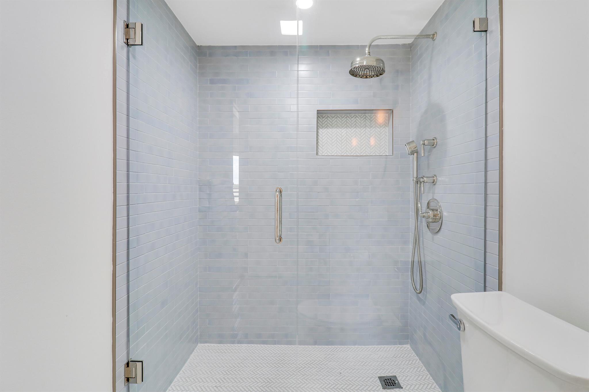 3322 Casseekey Island Road 301