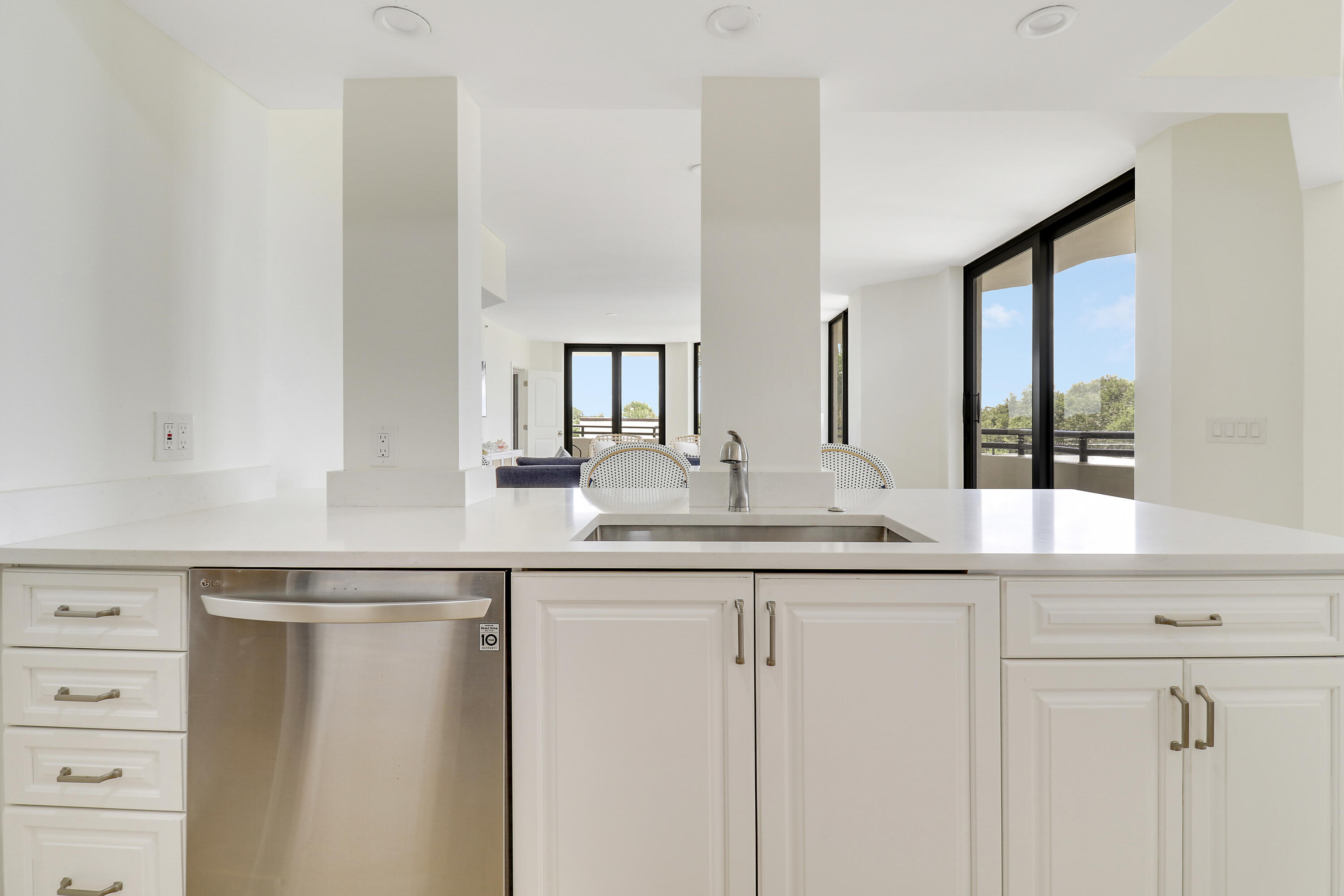 3322 Casseekey Island Road 301