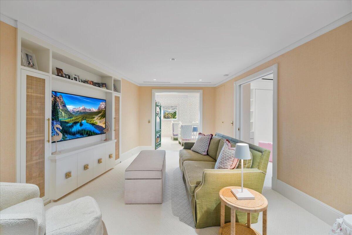 100 Royal Palm Way G3 | Palm Beach Oceanfront