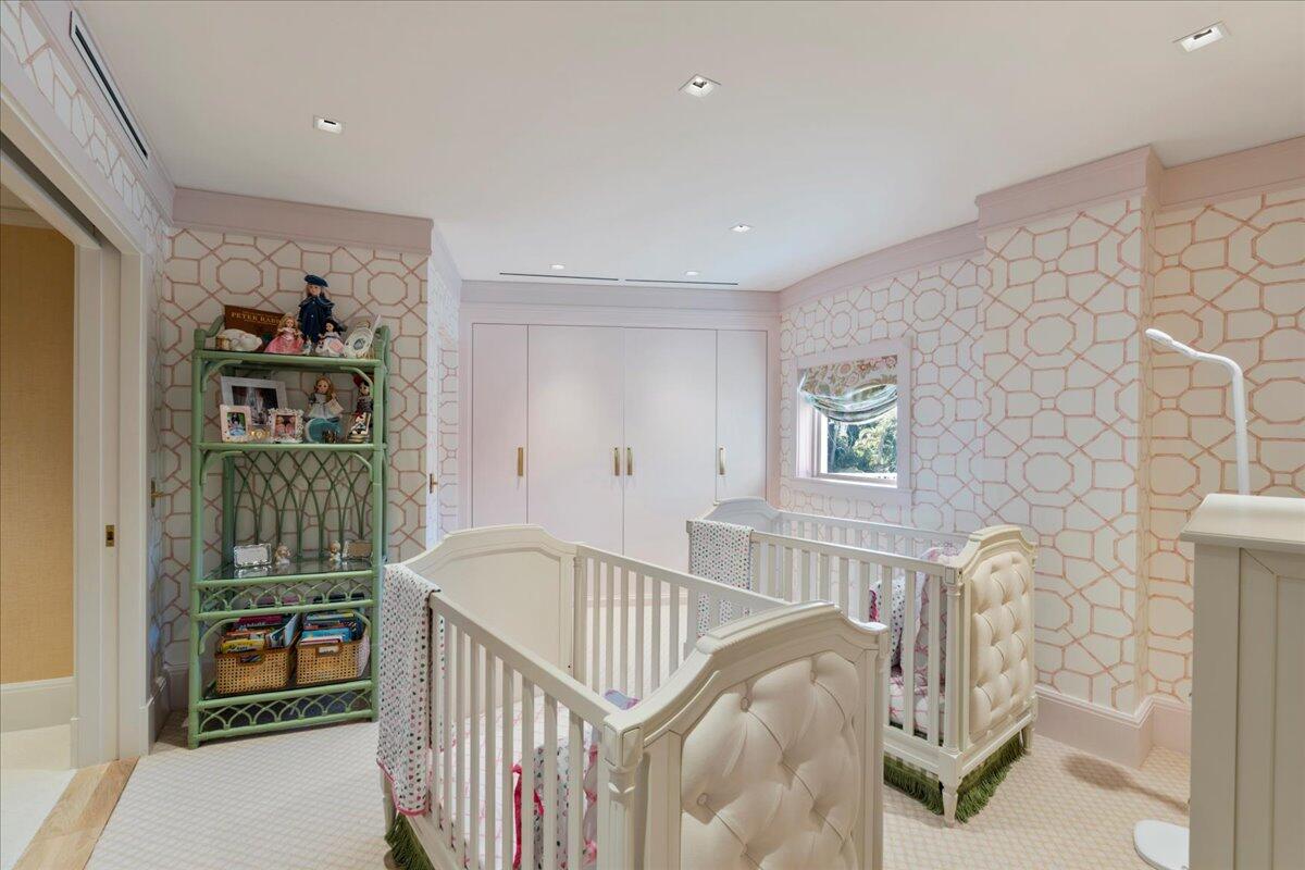 100 Royal Palm Way G3 | Palm Beach Oceanfront