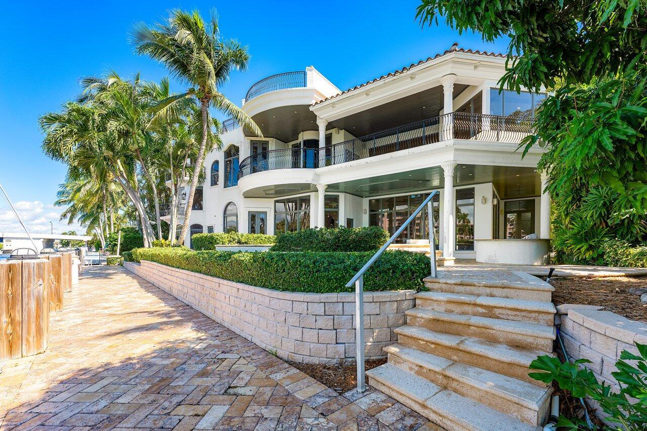 155 SE Spanish Trail