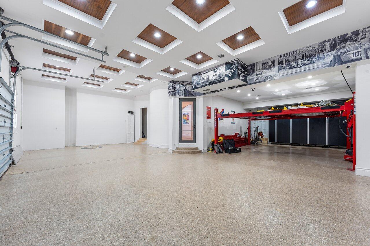 155 SE Spanish Trail