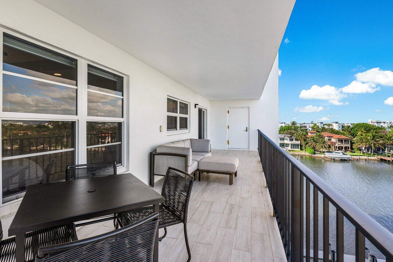 400 Seasage Drive 603