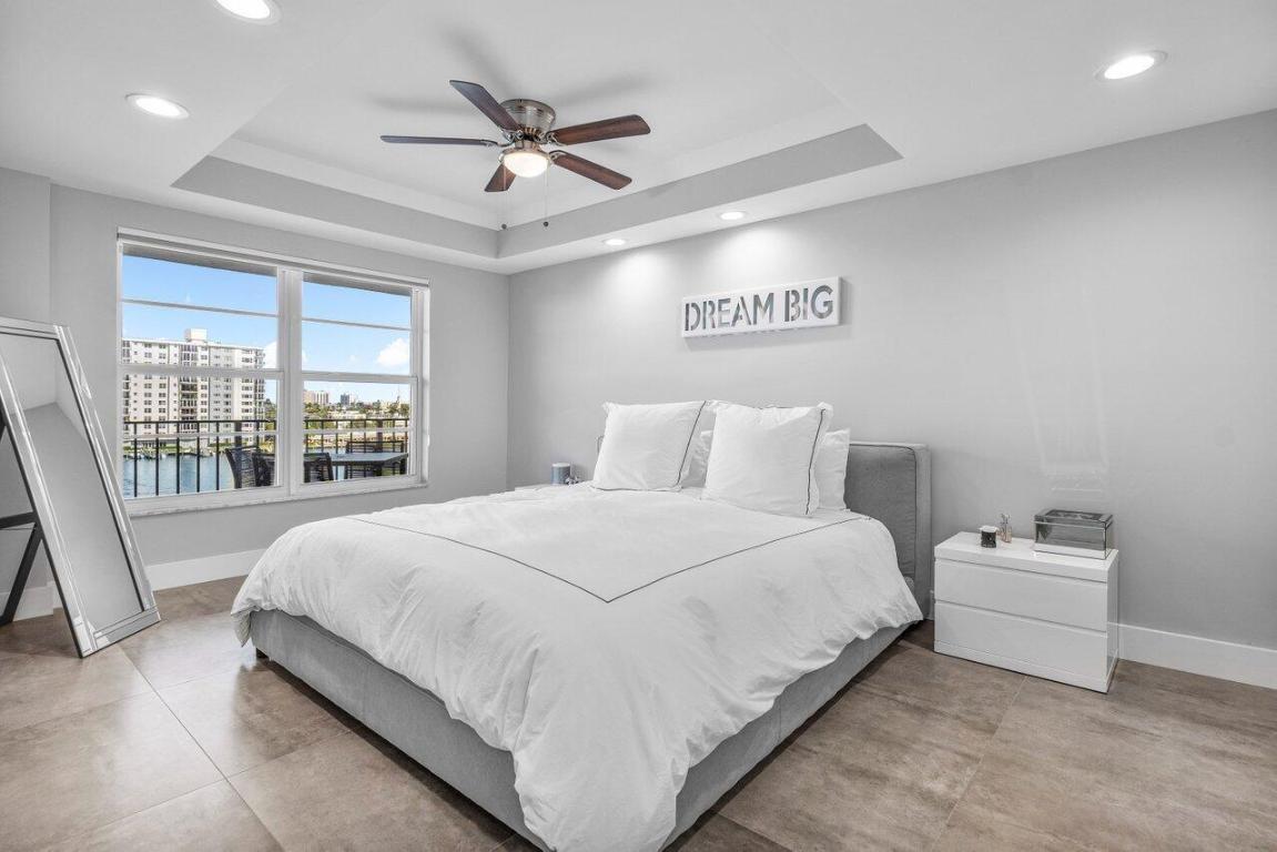 400 Seasage Drive 603