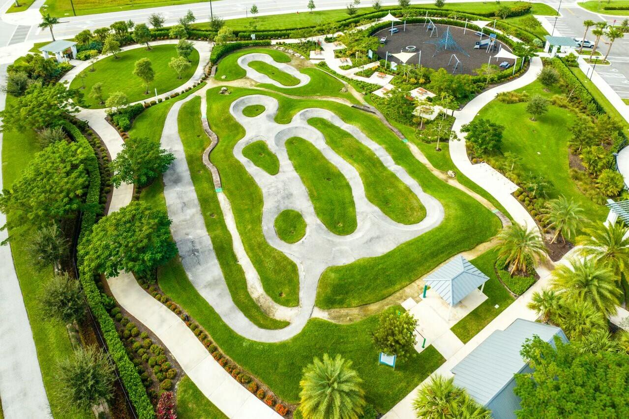 15150 Goldfinch Circle