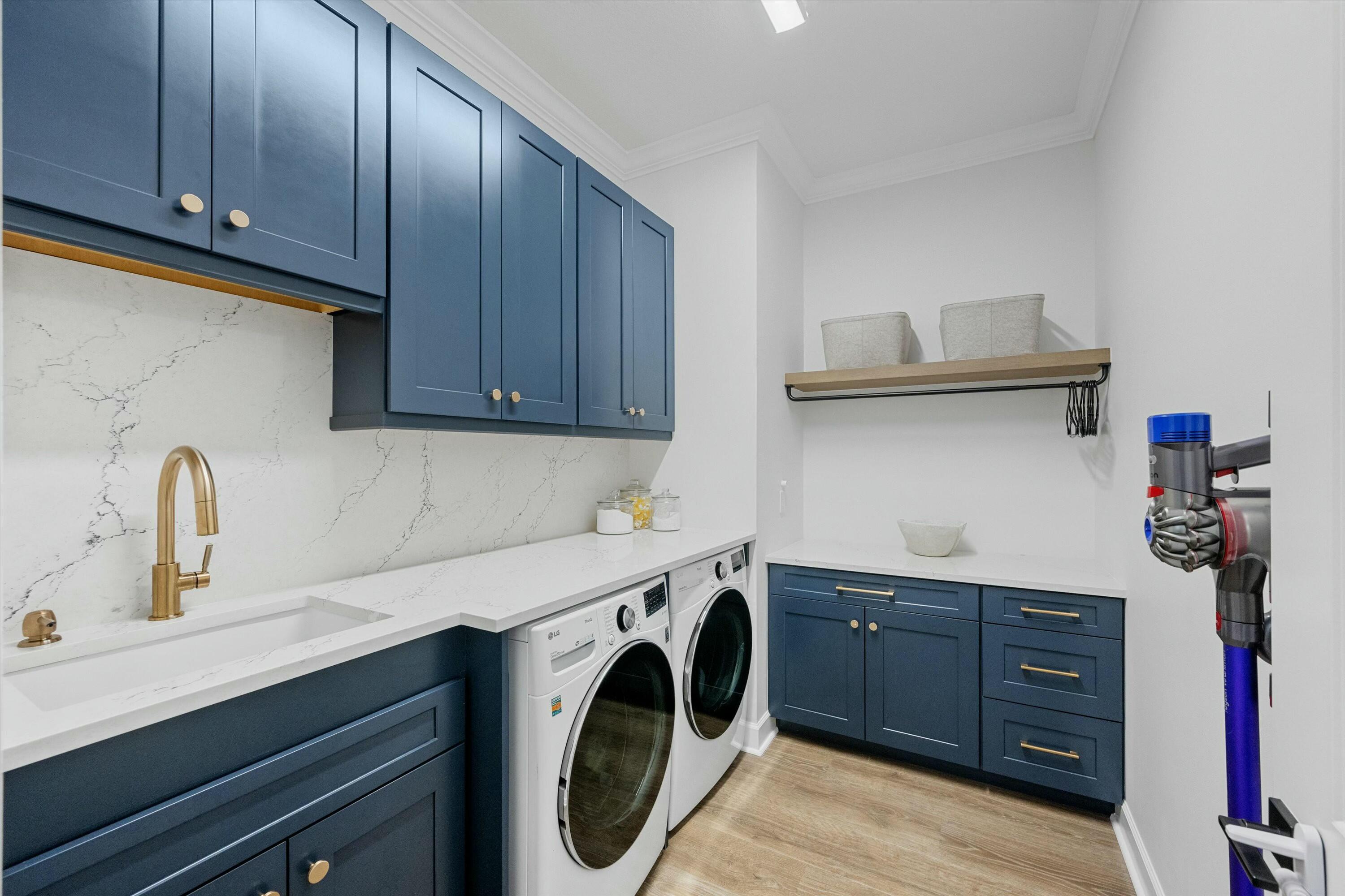 15150 Goldfinch Circle