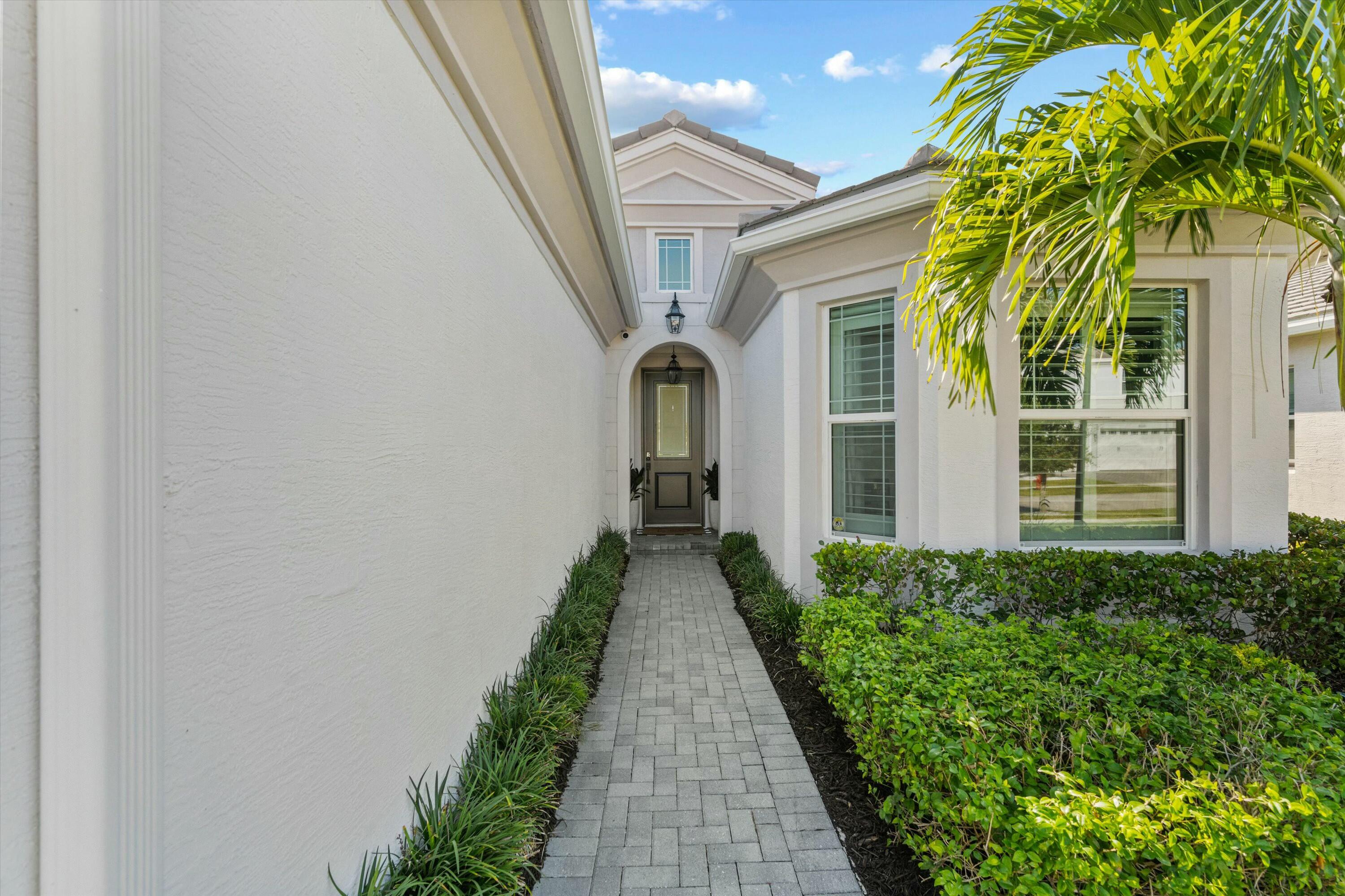 15150 Goldfinch Circle