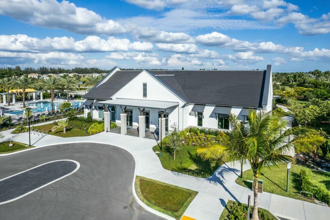 15150 Goldfinch Circle