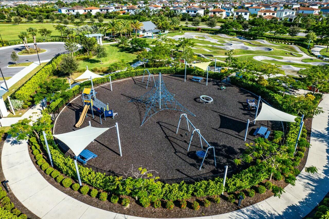 15150 Goldfinch Circle