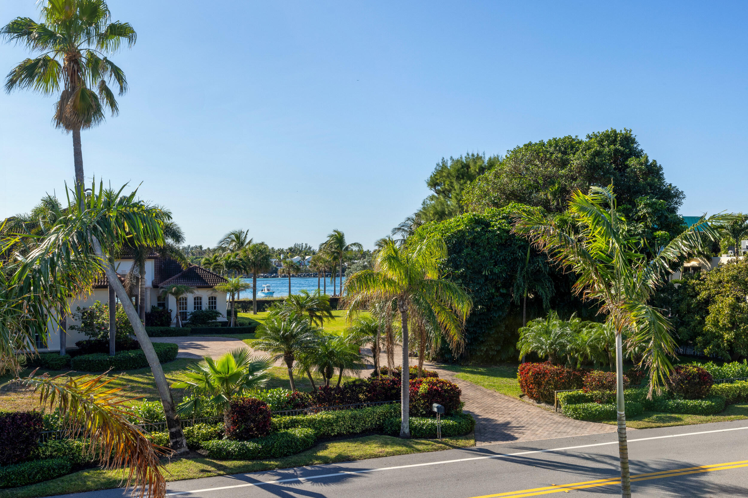 231 Inlet Way