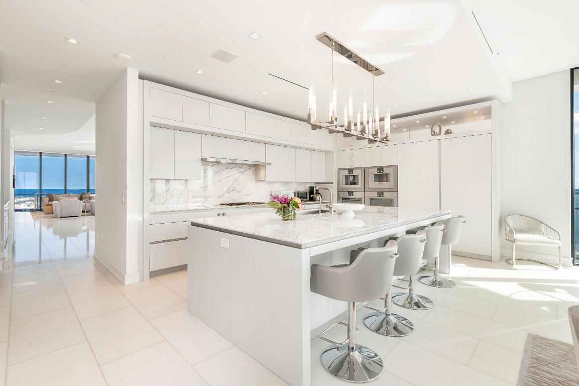 1100 S Flagler Drive 1704